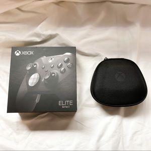 Xbox Elite Series 2 controller